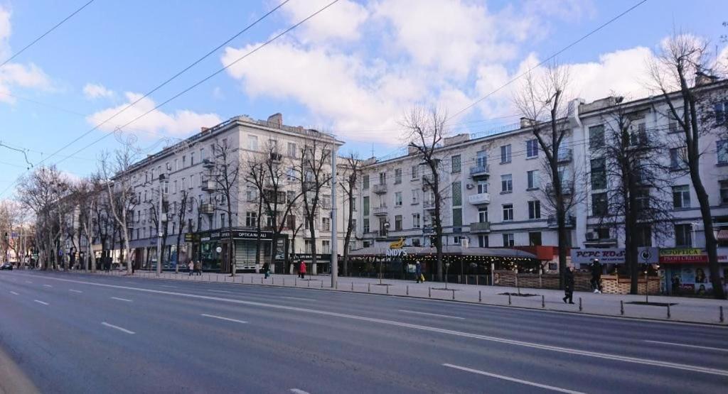Stefan Cel Mare 64 Lejlighed Chişinău Eksteriør billede
